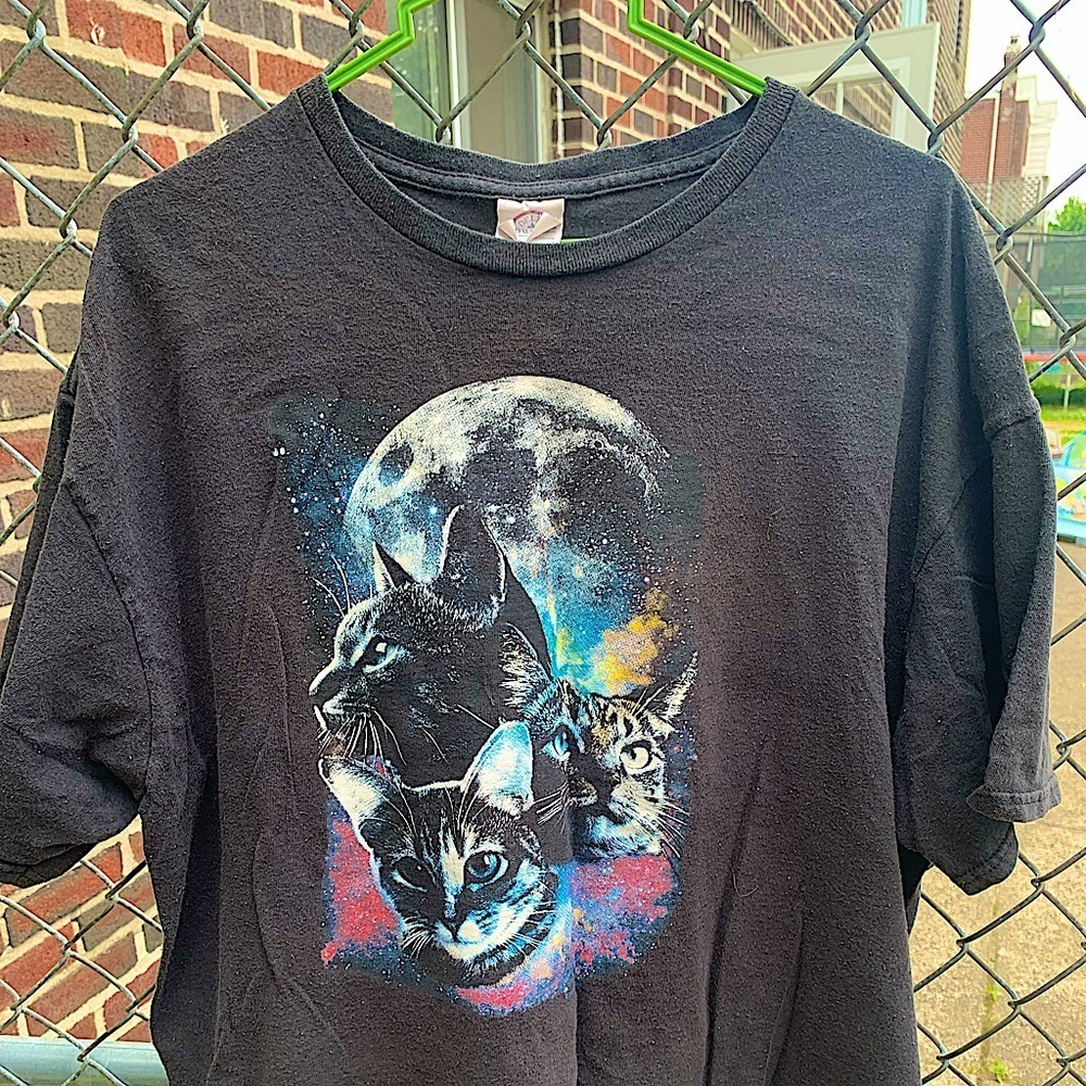 Cute black kitty space shirt size large